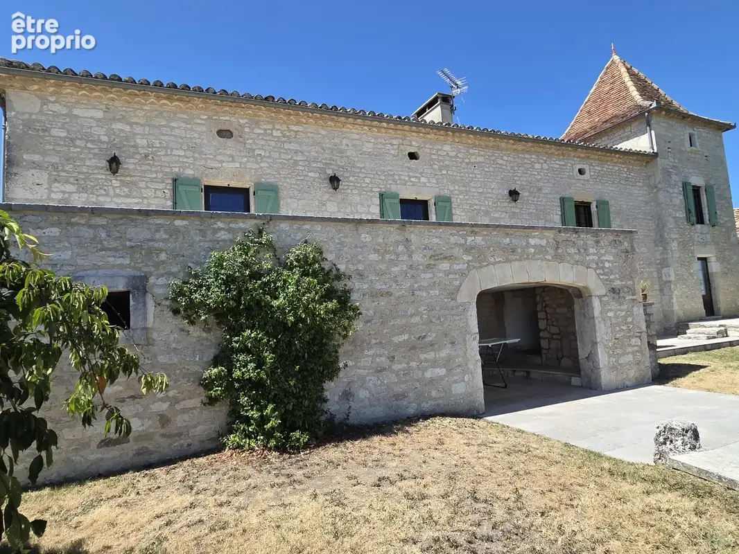 Très belle propriété à vendre dans le sud du Lot sur les hauteurs avec une superbe vue - photo 40