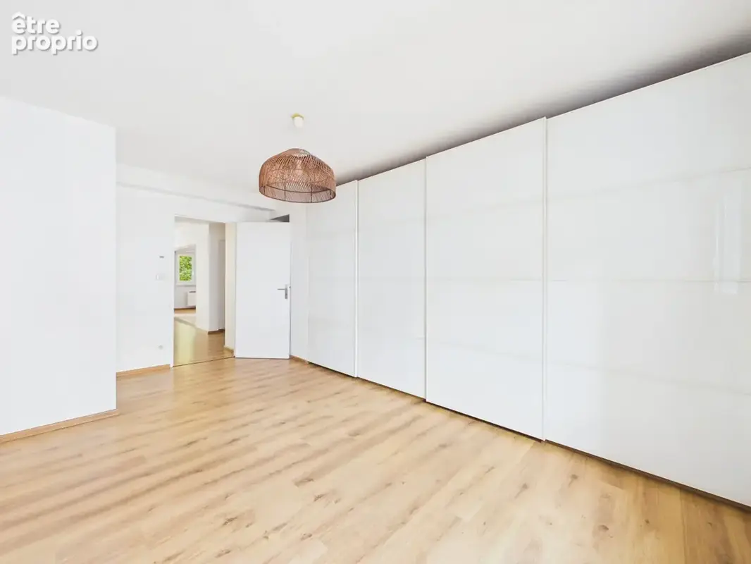 QUARTIER DES XV : F4 de 98.42 m² à vendre avec 2 chambres - possibilité d'un parking en sus - photo 11