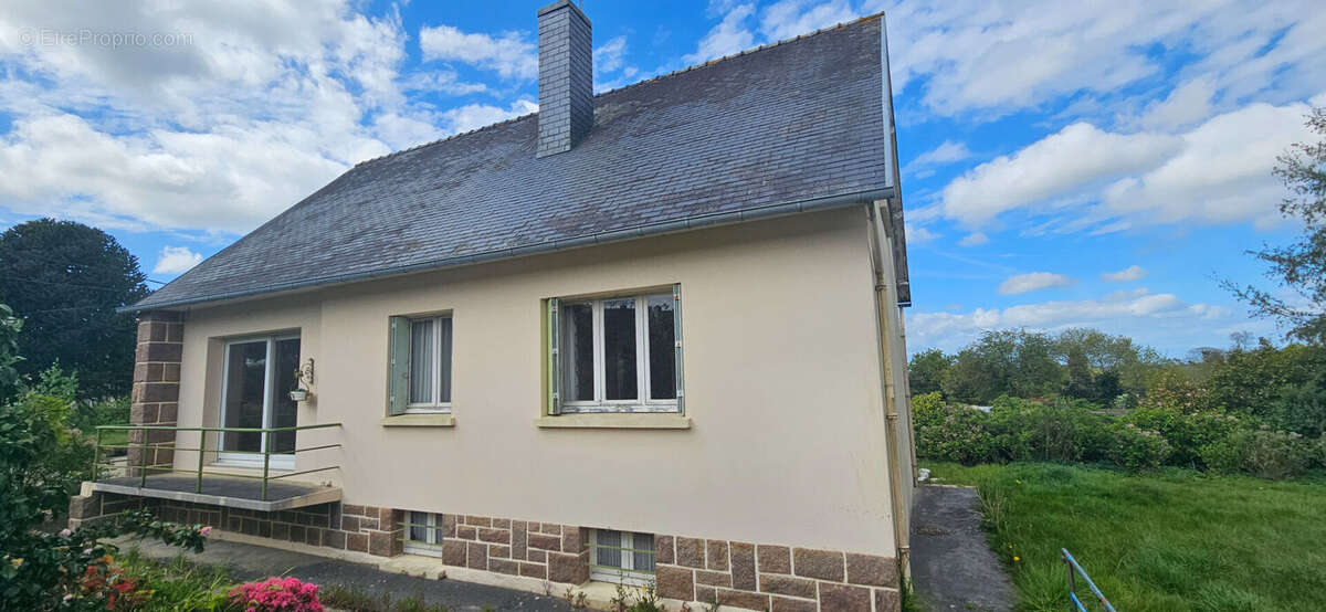 Maison à PLOUIGNEAU