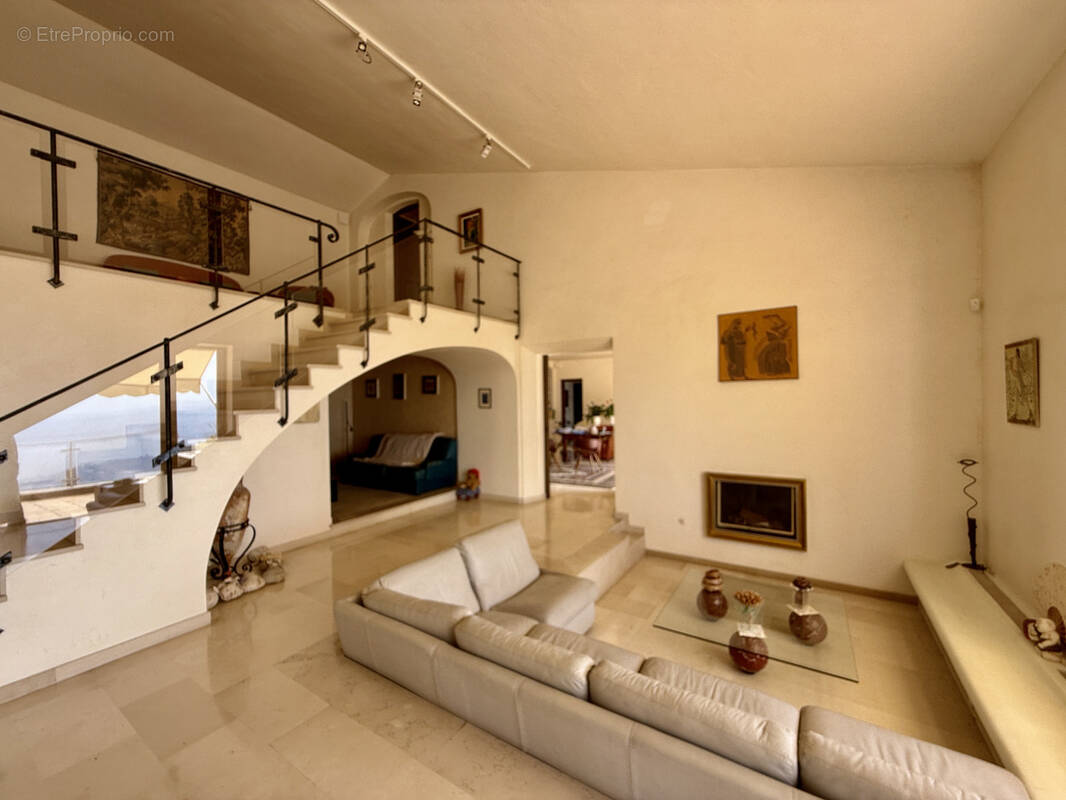 Maison à ROQUEBRUNE-CAP-MARTIN