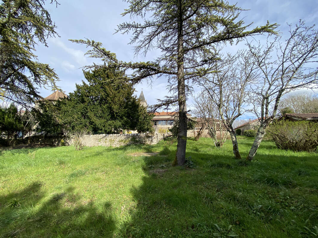 Maison à LACAPELLE-CABANAC