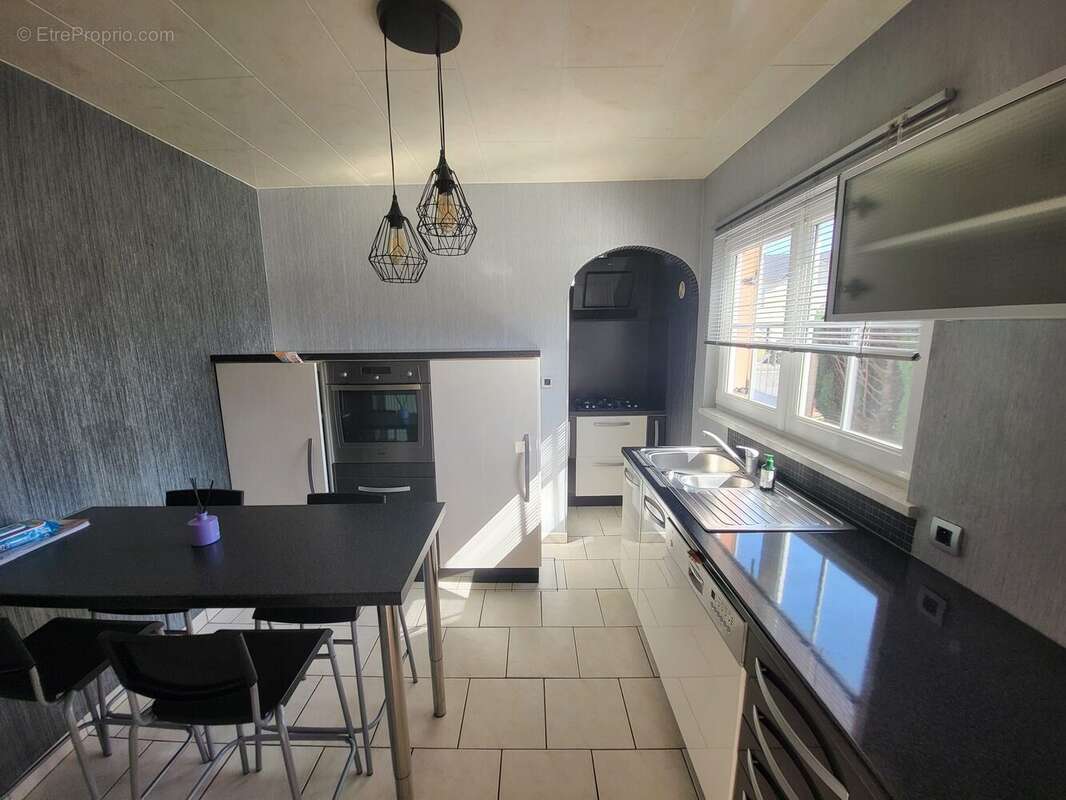 Maison 86 m² à Rehon  - photo 5