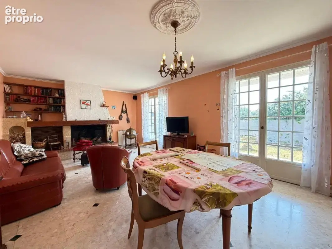 MAISON 4 PIECES + GARAGE proche des commerces et de la Plage de Pontaillac - photo 3
