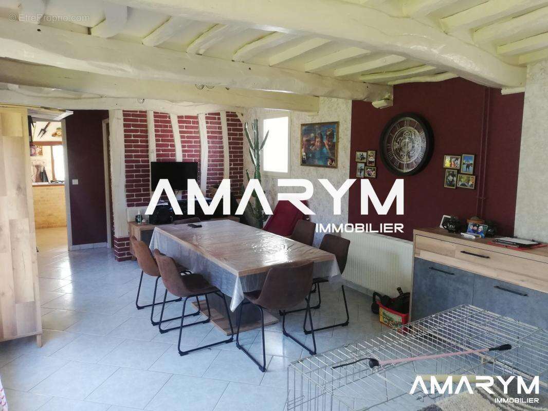 Maison à SAINT-MARTIN-EN-CAMPAGNE