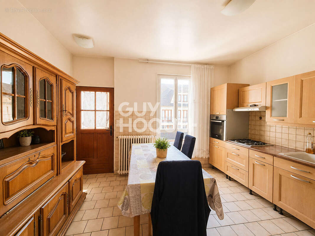 Maison 125 m² à Le Blanc-Mesnil  - photo 2