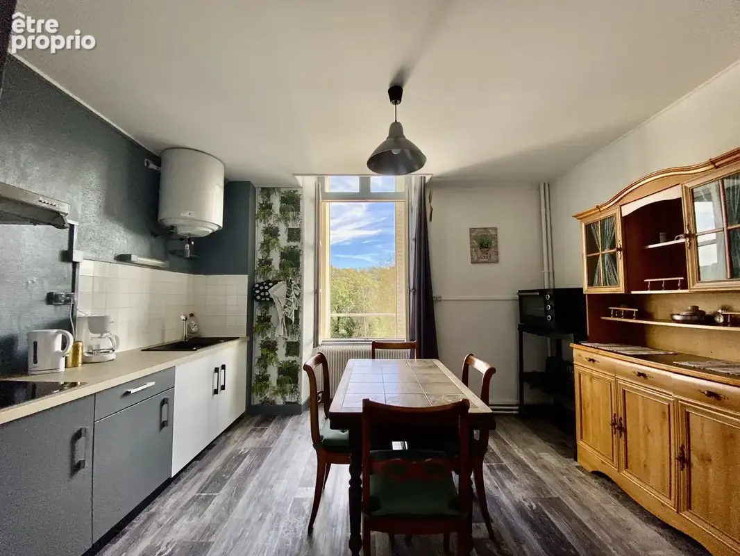 Appartement 1 021 m² à vendre à Pontaumur (63380) - photo 5