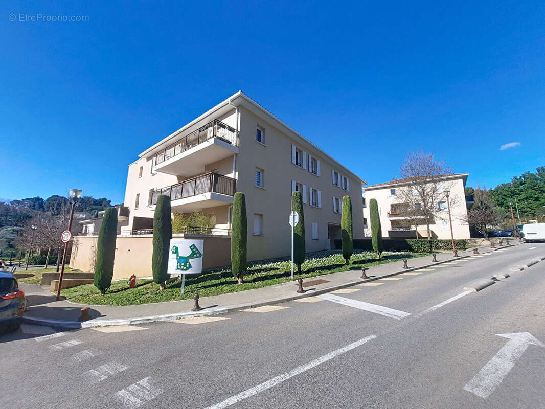 Appartement à MARSEILLE-13E
