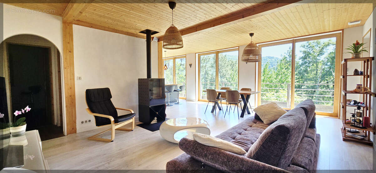 Saint Etienne de Serres, Maison bioclimatique 97 m2, 3 chambres, terrain 795 m2 - photo 2