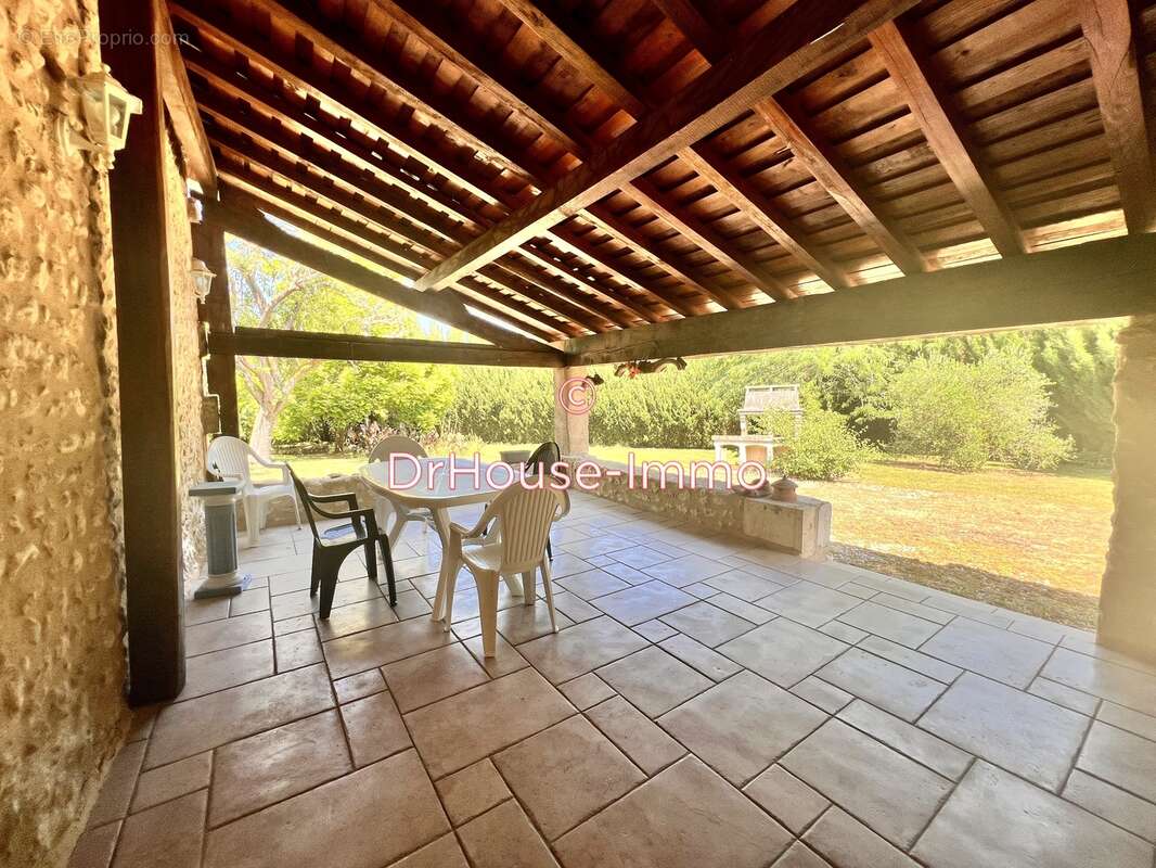 Maison à SAINT-MARTIN-DE-RIBERAC