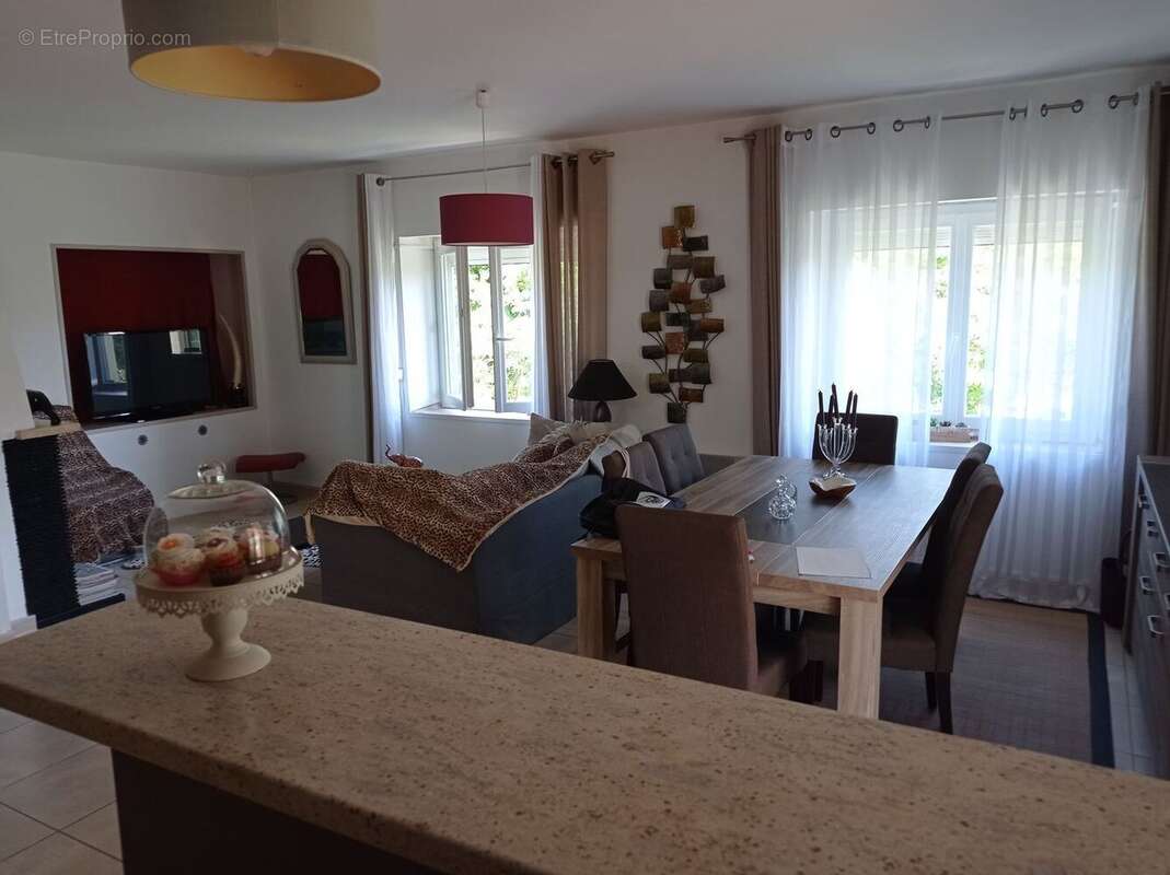 Maison à GINESTAS