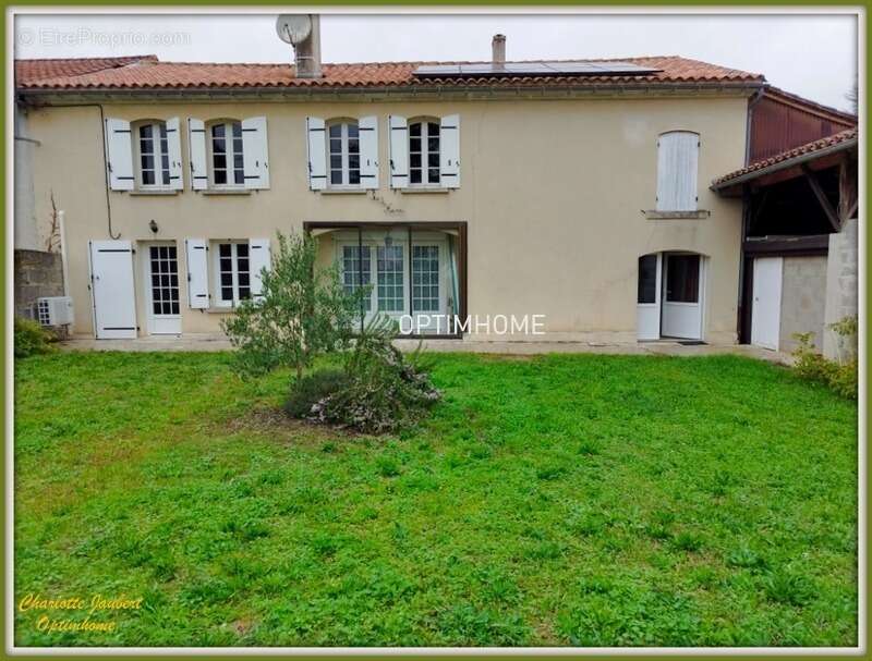 Maison à SAINT-AULAYE