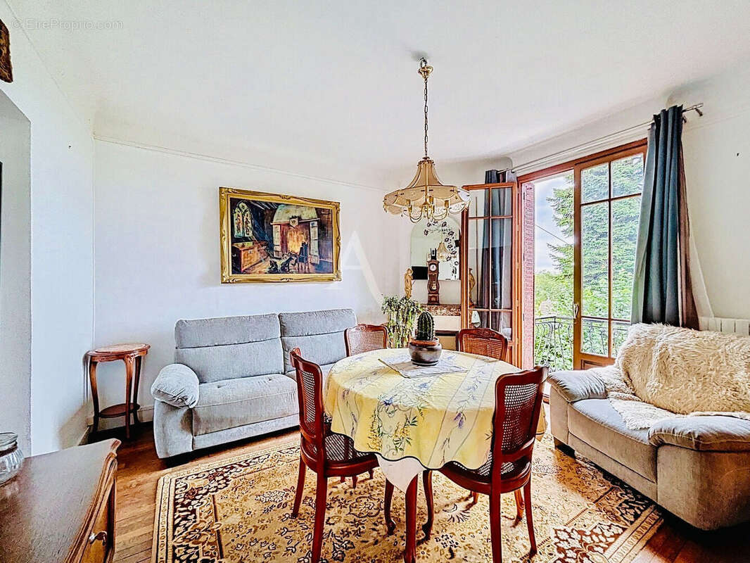 Maison à CREGY-LES-MEAUX