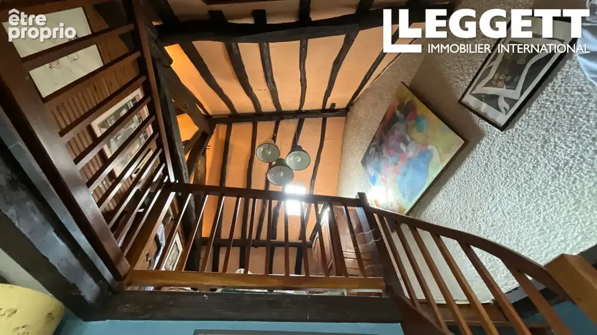 Charmante maison de village pyrénéenne avec 3 chambres, garage, jardin, prête pour une nouvelle vie - photo 8