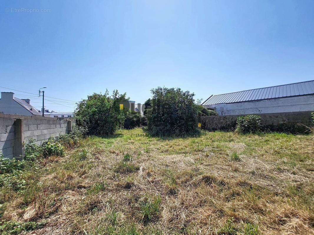 Brest rive gauche – Une maison pleine de potentiel avec 4 chambres et jardin - photo 15