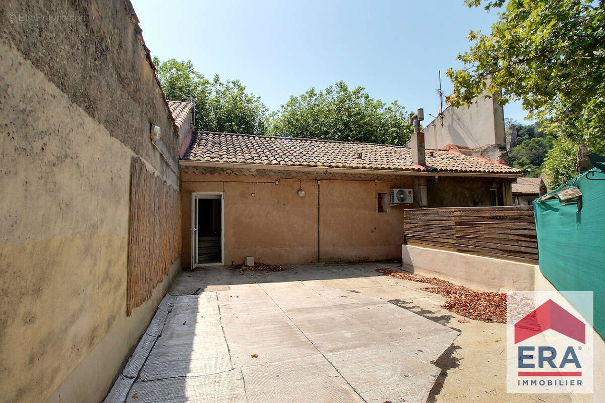 Immeuble 252m² à orange - photo 4