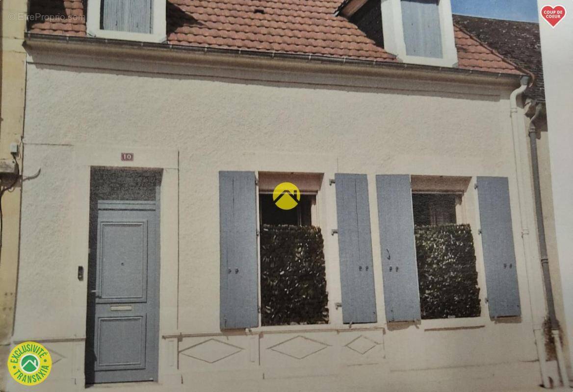 Maison à SAINT-AMAND-MONTROND