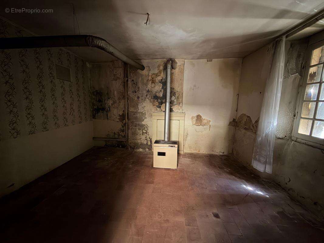 Appartement à CERILLY