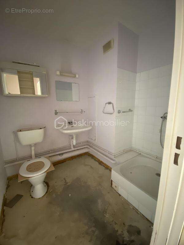 SAINT-CHRISTOL ((84) -  Créez votre T2 sur mesure ! Plateau sous forme d'appartement de 68 m² env. situé au 1er étage avec ascen - photo 17