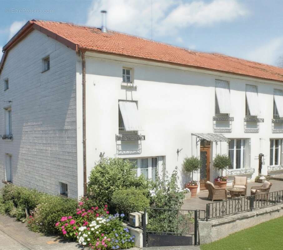Ensemble immobilier ( maison t6 + grandes dependances ) à vendre 5 pièces (sh. 251 m2) proche contrexeville (88) sur terrain de  - photo 33