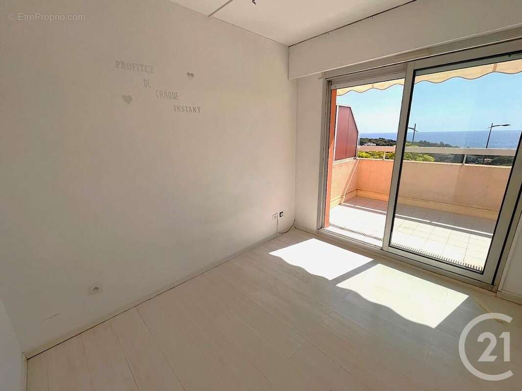 Appartement à ROQUEBRUNE-CAP-MARTIN