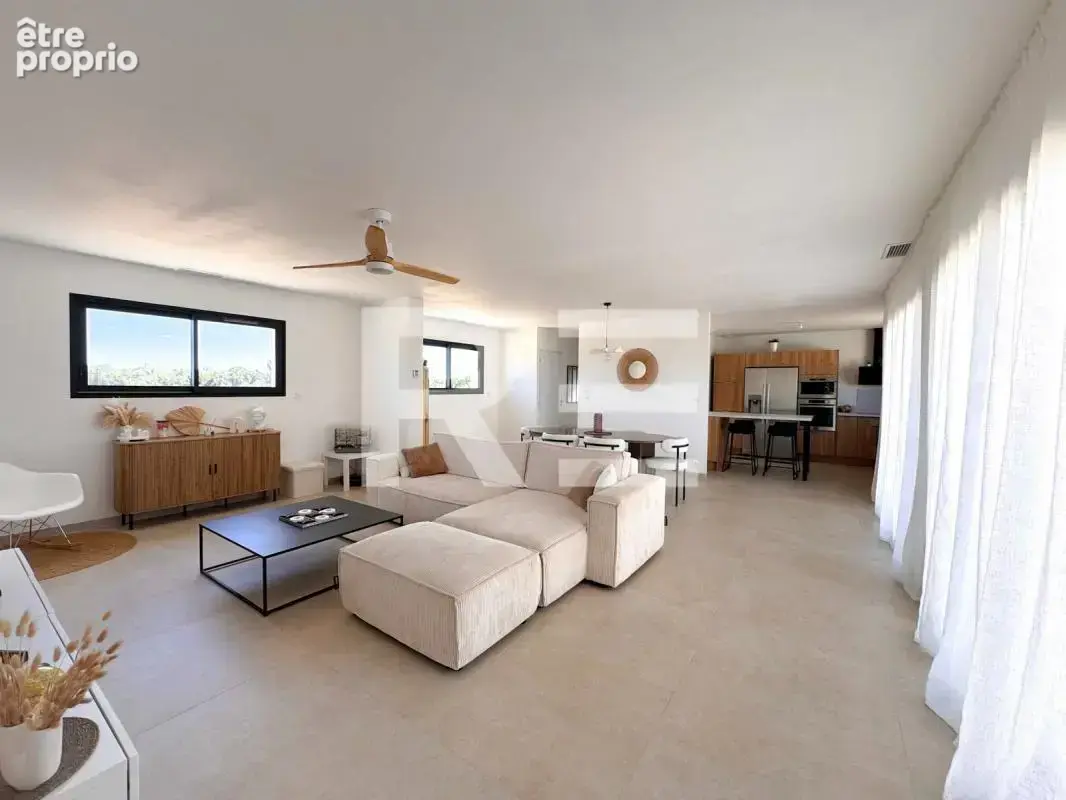 Villa contemporaine avec piscine aux prestations premium - photo 4