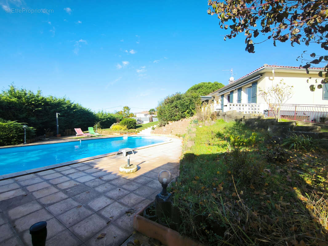 Maison à CASTELNAU-D&#039;ESTRETEFONDS