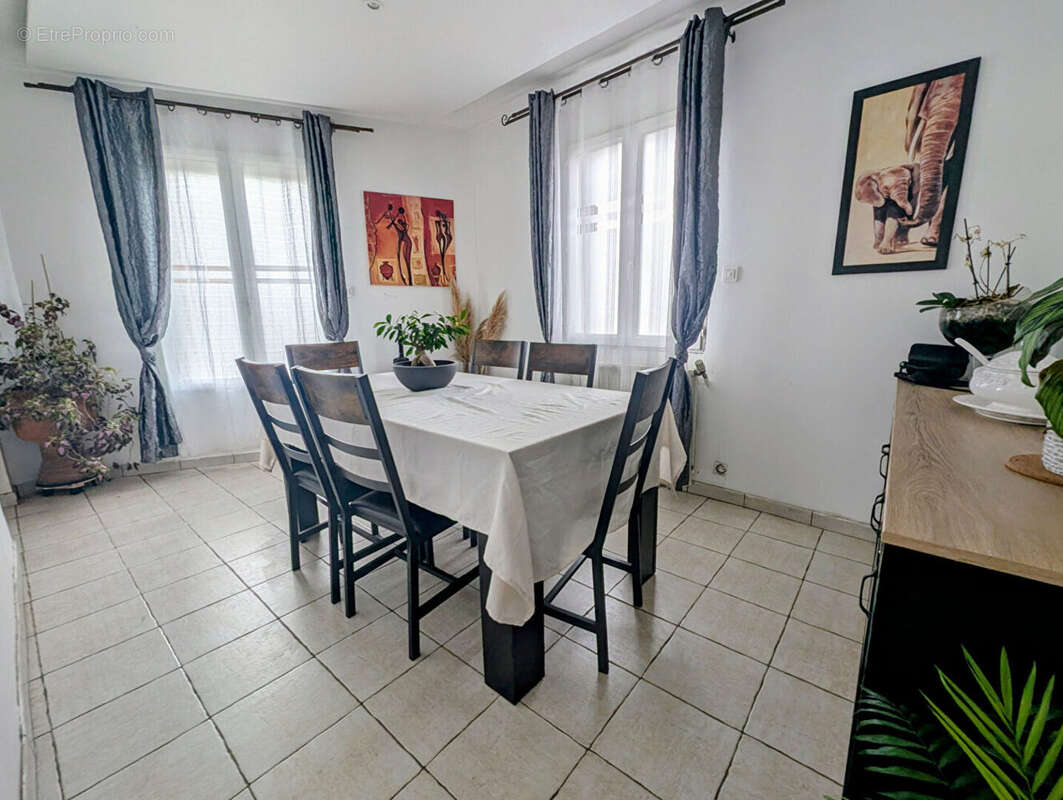 Maison à ANDEVILLE