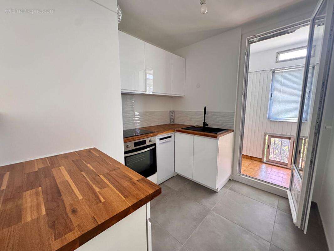 Appartement type 3/4 entièrement rénové - photo 6