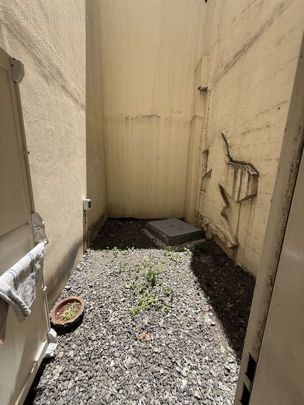 Commerce à SAINT-DENIS