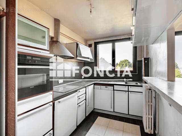 Appartement à L'HAY-LES-ROSES