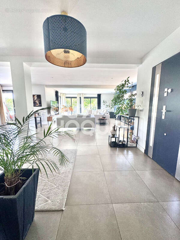 Maison à CHAMPCUEIL