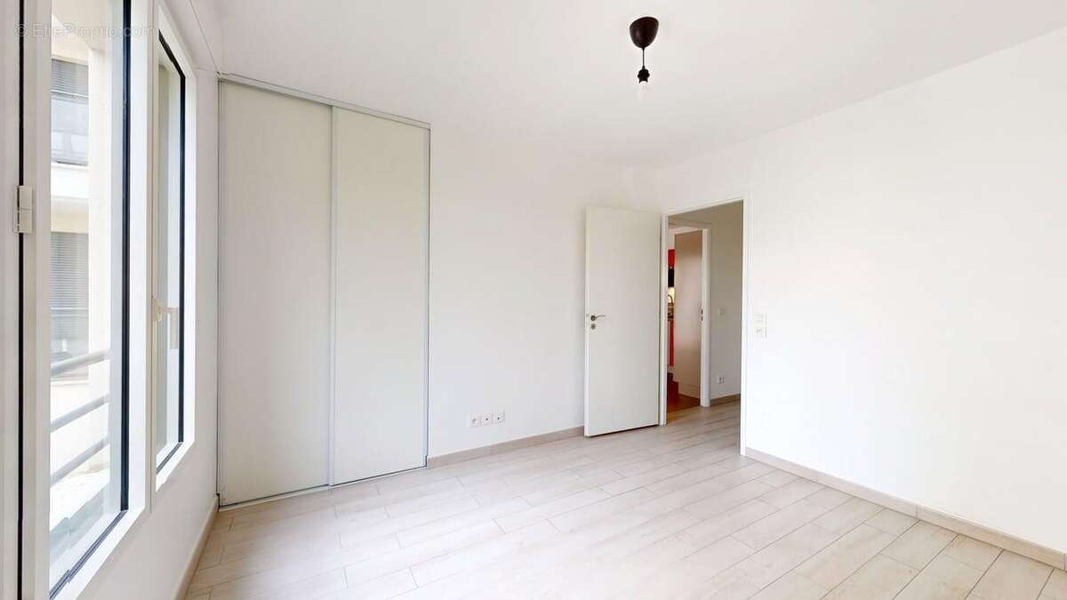 Appartement à SAINT-MAUR-DES-FOSSES
