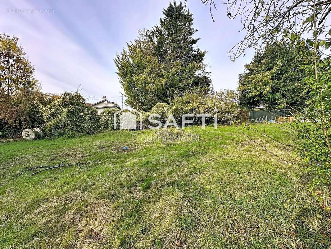 Photo 2 - Terrain à SARCELLES