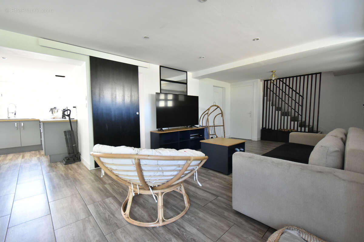 Maison à LA CHAPELLE-DES-MARAIS