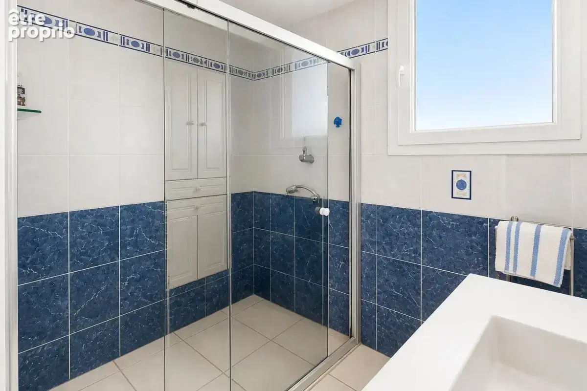 Appartement de 3 pièces de 65 m² à Perpignan + garage et cours - photo 8