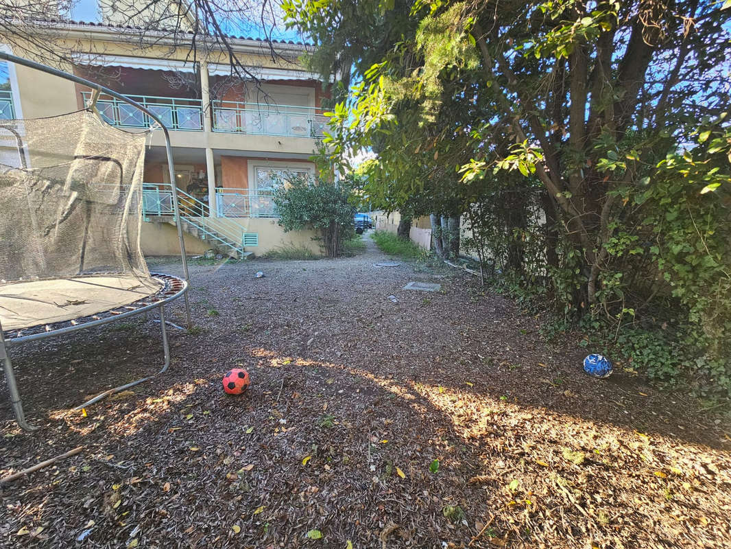 Appartement à LE PONTET