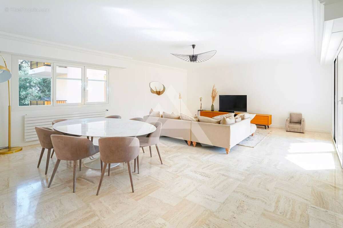 Appartement à CAP-D'AIL