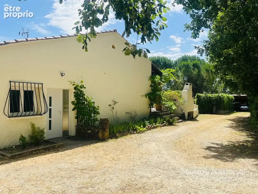 Ensemble immobilier de 377m2 sur plus de 5800m2  prés de Uzés - photo 4