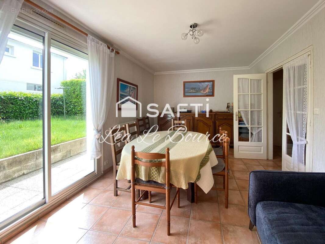 Photo 2 - Maison à ERGUE-GABERIC