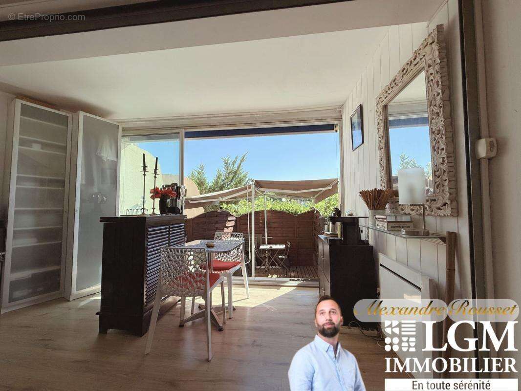 Port Camargue – Appartement T2 avec jardin, piscine et accès direct à la marina - photo 12