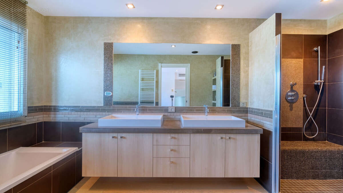 Appartement à VILLE-DI-PIETRABUGNO