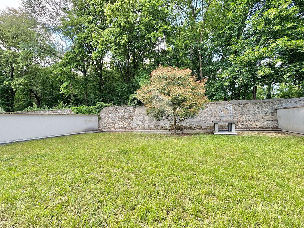 Appartement à PONTAULT-COMBAULT