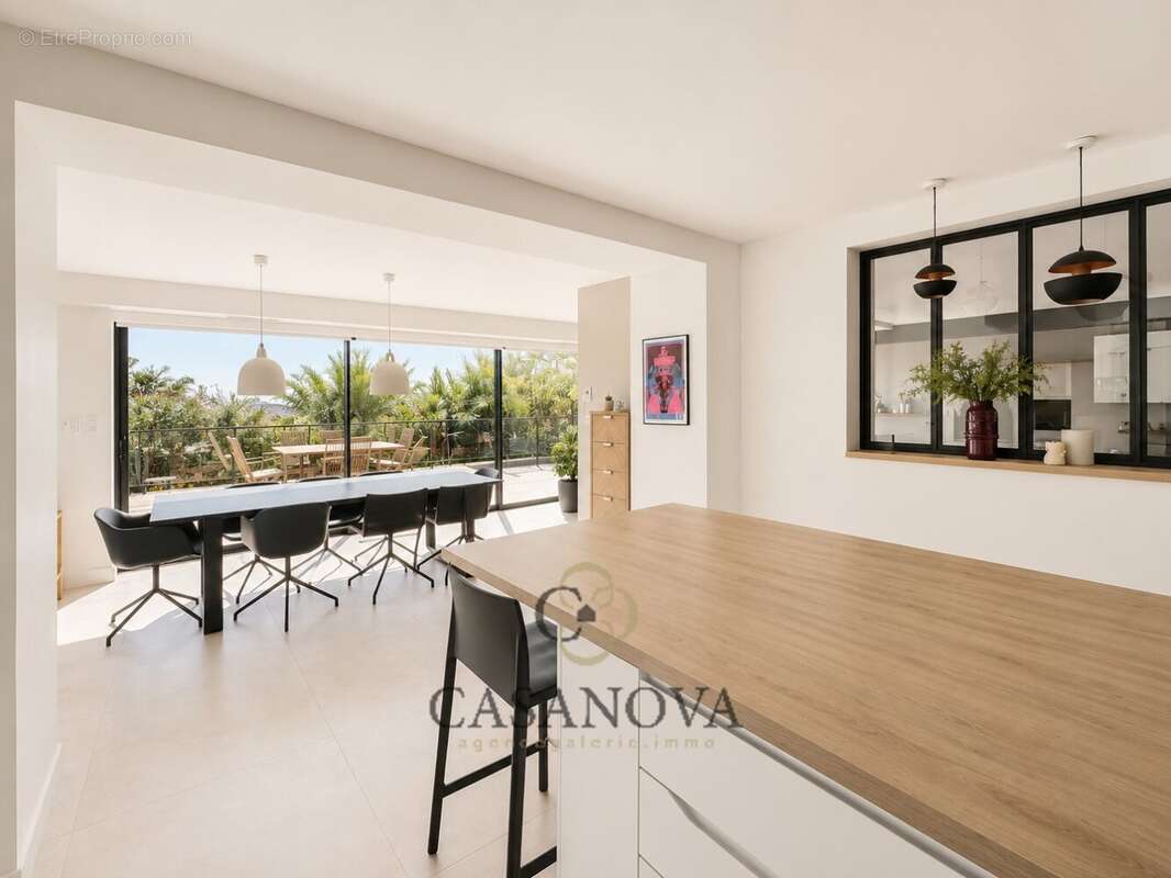 Maison familiale rénovée avec piscine et vue dégagée à Castelnau-le-Lez - photo 6