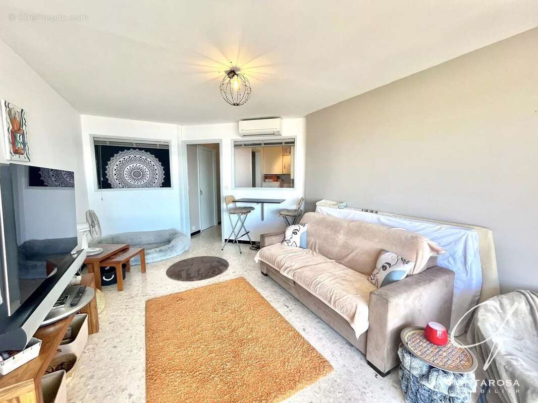 Appartement à SAINT-RAPHAEL