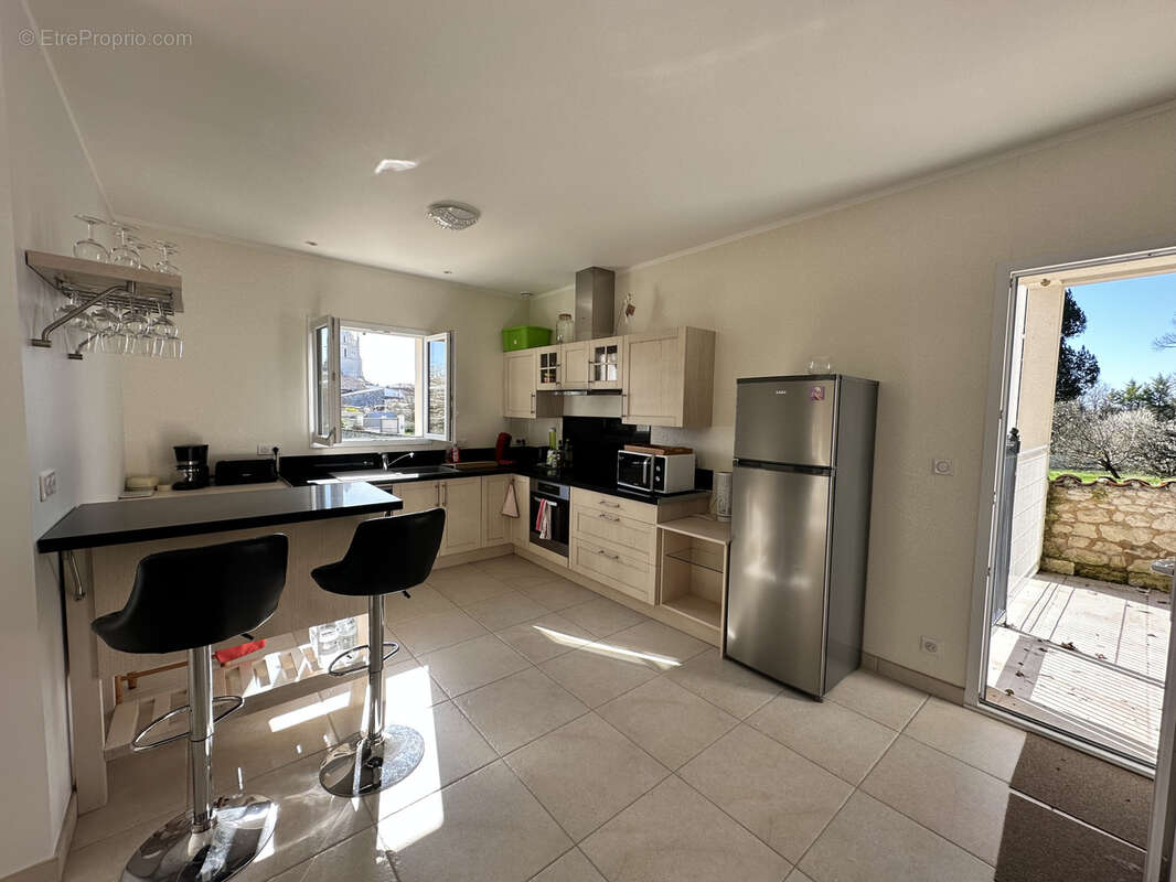 Maison à SAINT-FORT-SUR-GIRONDE