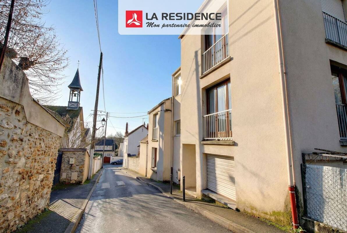 Appartement à VAUX-SUR-SEINE