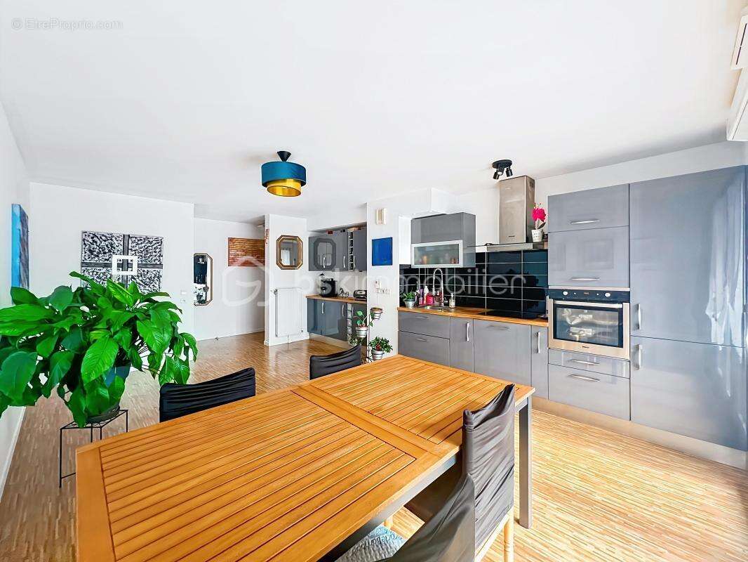 Appartement à LIMEIL-BREVANNES