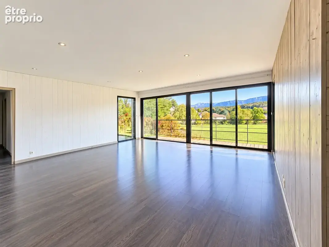 Maison contemporaine de plain-pied avec un immense panorama sur les Pyrénées - photo 10