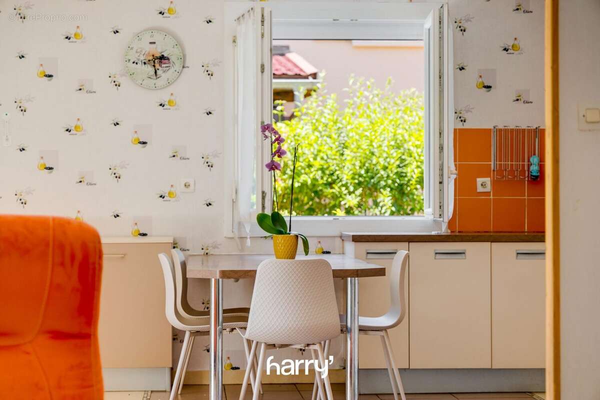 Maison 142 m² à Jougne  - photo 3