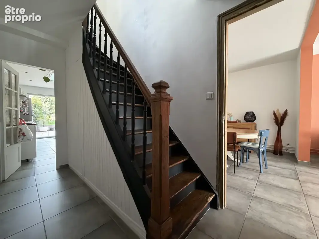Maison semi-bourgeoise des années 30 - 3 chambres - jardin - photo 12